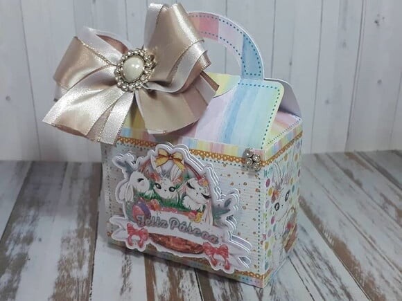 Arquivo de Corte Caixa Maletinha Páscoa Pastel