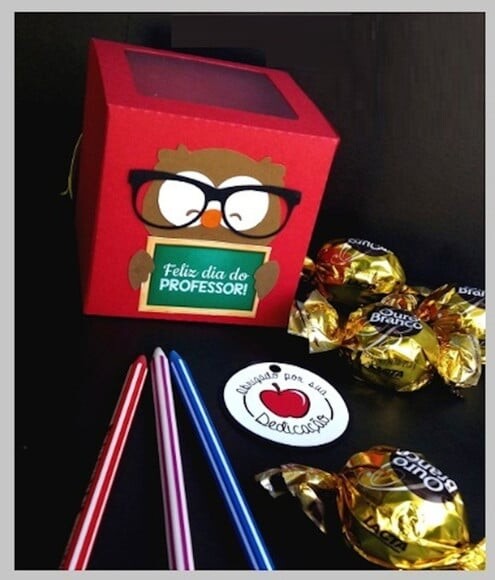 Arquivo de Corte Caixa para 1 Cupcake Professores