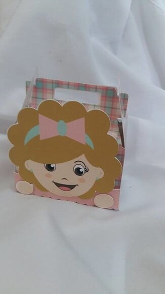 Arquivo de Corte Caixinha Menina Caipira Festa Junina