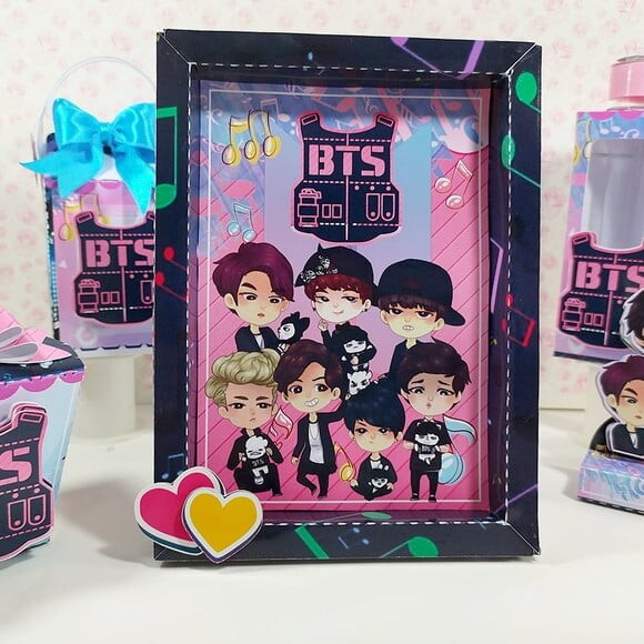 Arquivo de Corte Quadrinho e Bandeirola Bts