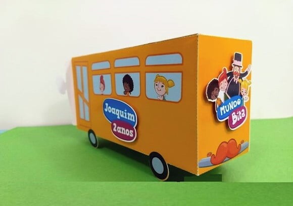 Arquivo de Corte Silhouette Onibus Mundo Bita