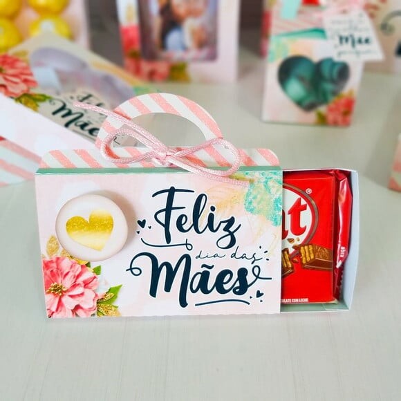 Arquivo Silhouette Caixa Bolsinha Kitkat Dia das Mães