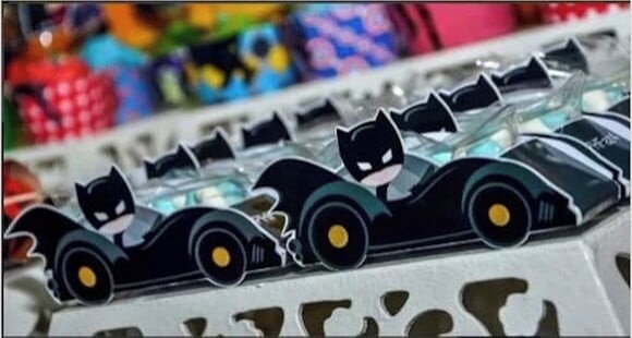 Arquivo Silhouette Caixa Carro do Batman