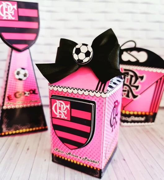 Arquivo Silhouette Caixa Milk Futebol Meninas