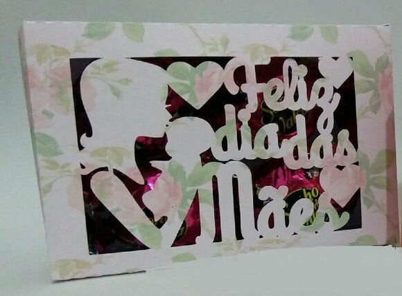 Arquivo Silhouette Caixa Vazada Dia das Mães