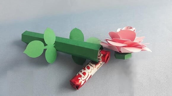 Arquivo Silhouette Flor Porta 2 Batons Dia das Mães