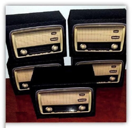 Arquivo de Corte Silhouette Caixinha Radio Retrô Anos 80
