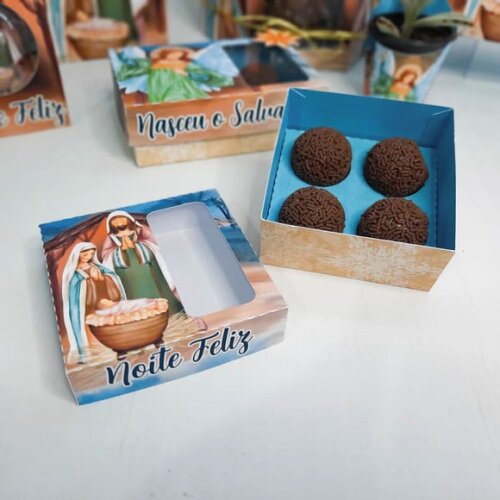 Arquivo Silhouette Caixa 4 Doces Natal Familia Santa