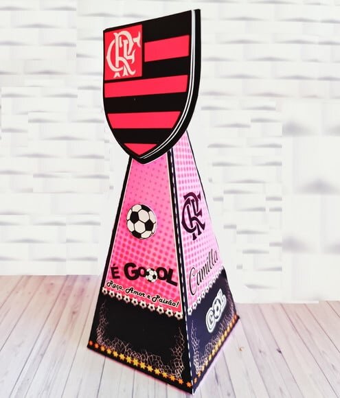 Arquivo Silhouette Caixa Pirâmide Futebol Meninas