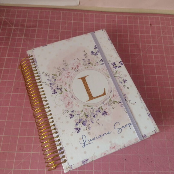 Biblia Personalizada Alfabeto Floral Lilás 15x21