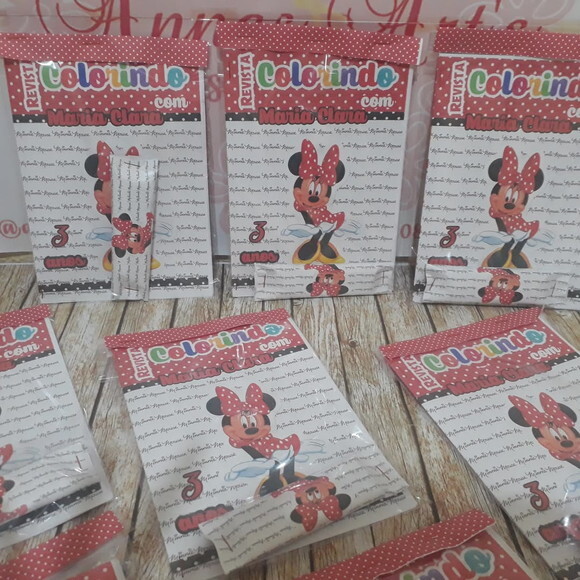 Livro de Colorir Minie Vermelha com Giz de Cera 10 Unidades