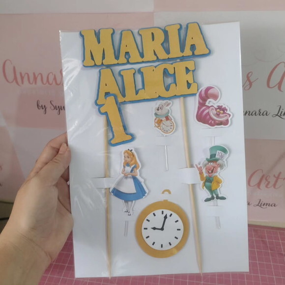Topo de Bolo Alice no Pais das Maravilhas
