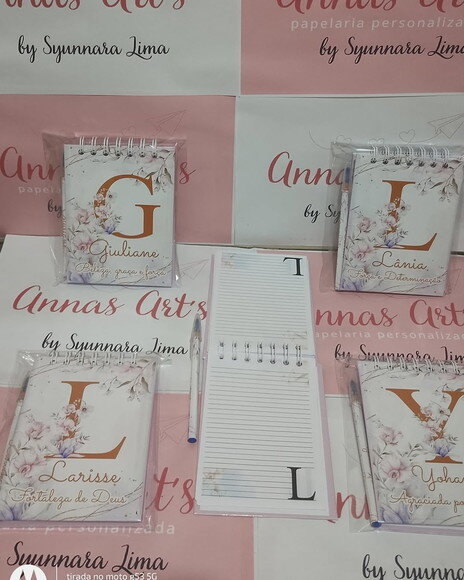 Bloco Capa Dura 10x15 com Caneta ou Lápis Alfabeto Floral Li