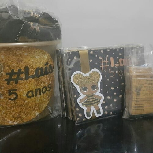 Convite + Individual + Balinha Lol Surprise Bee 10 Unidades