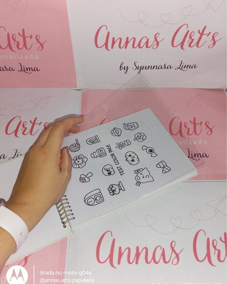 Livro de Pintura Spooky Cute