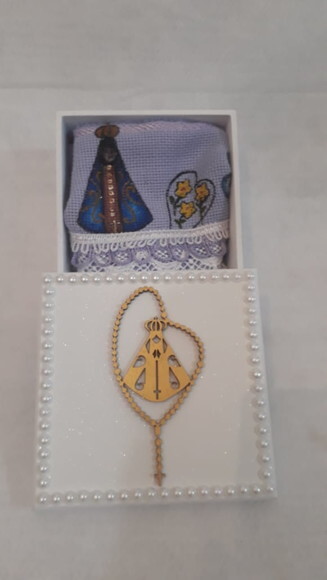 Caixa de Nossa Senhora com Toalha e Oração.