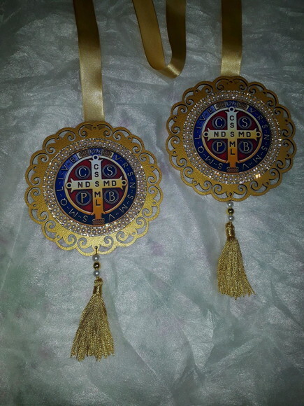 Escapulário de porta com Medalha de São Bento