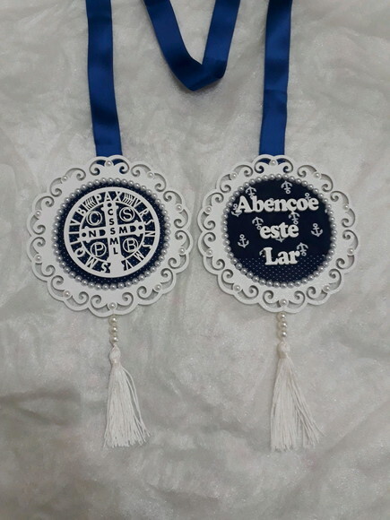 Escapulário de porta com Medalha de São Bento