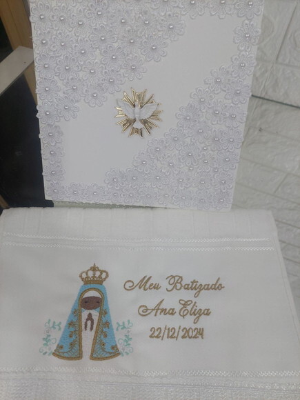 Linda Caixa para Batizado com Toalhinha Personalizada