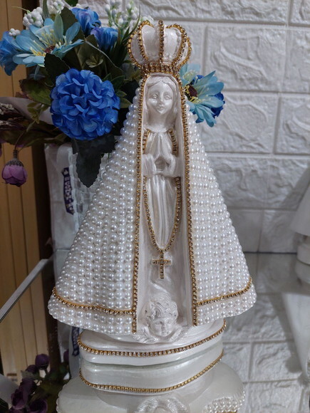 N Sra Aparecida 25cm, com Pérolas Brancas, para Casamento