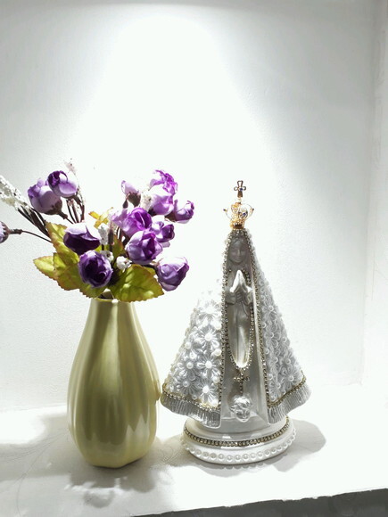 Nossa Senhora Aparecida 20 cm com coroa de metal