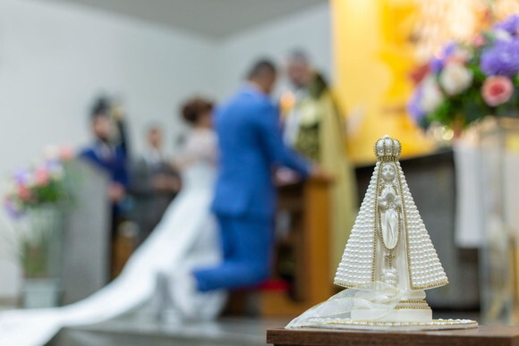 Nossa Senhora Aparecida 20cm, com Base, Porta Alianças