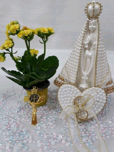 Nossa Senhora Aparecida 20cm, com coração Porta Alianças