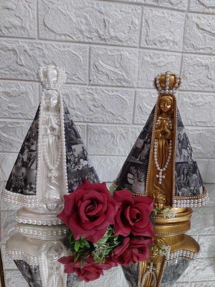 Nossa Senhora Aparecida 25 cm com Fotos da Família