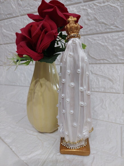 Nossa Senhora De Fátima 20 Cm Em Pérolas.