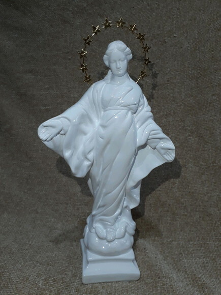 Nossa Senhora do Sorriso com resplendor