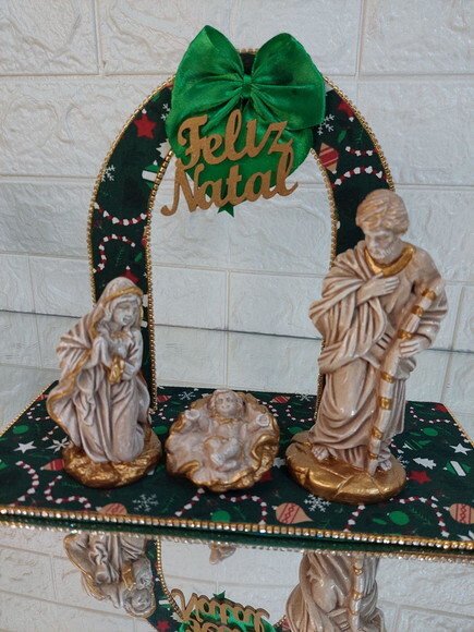 Presépio Sagrada Família Feliz Natal 20cm