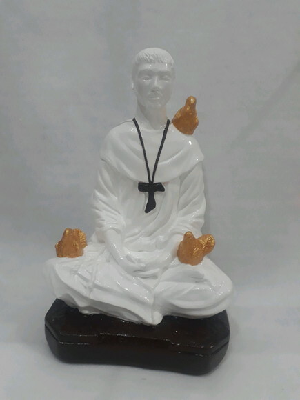 São Francisco meditando