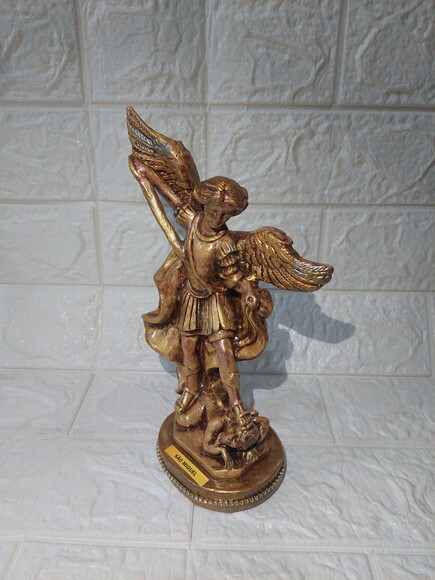 São Miguel Arcanjo 20 cm .