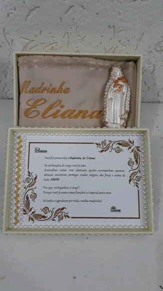 Caixa Convite para Madrinha de Crisma/com Santa Terezinha