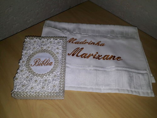 Caixa Convite para Padrinho/Madrinha de Crisma com Bíblia e