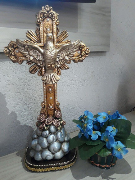 Crucifixo com Espírito Santo 38cm