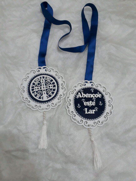 Escapulário de porta com Medalha de São Bento