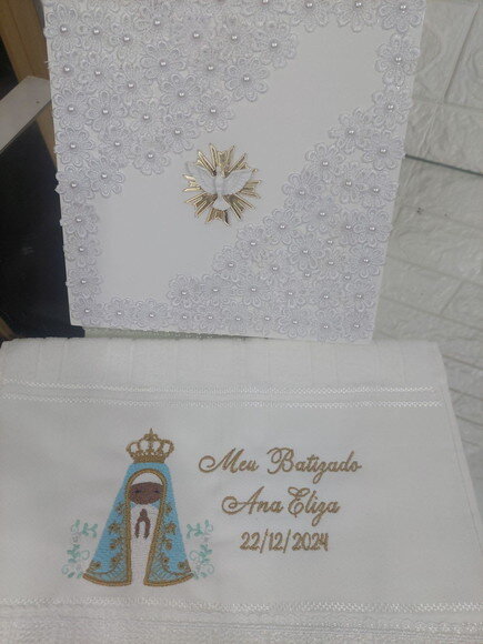 Linda Caixa para Batizado com Toalhinha Personalizada