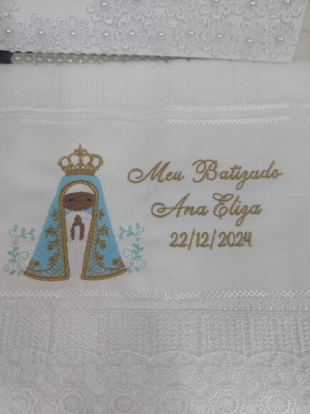 Linda Caixa para Batizado com Toalhinha Personalizada