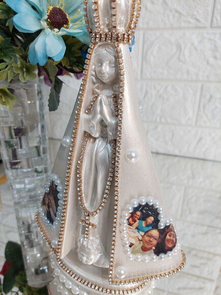 Nossa Senhora Aparecida 20 cm com Fotos da Família
