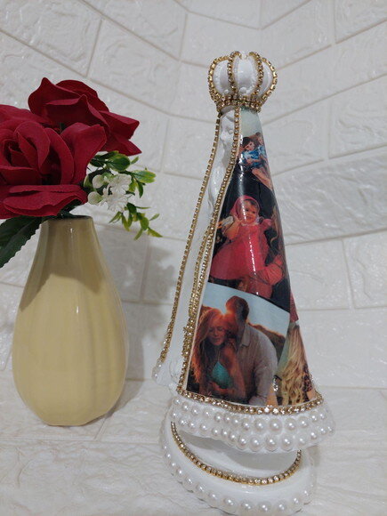 Nossa Senhora Aparecida 20 cm com Fotos da Família
