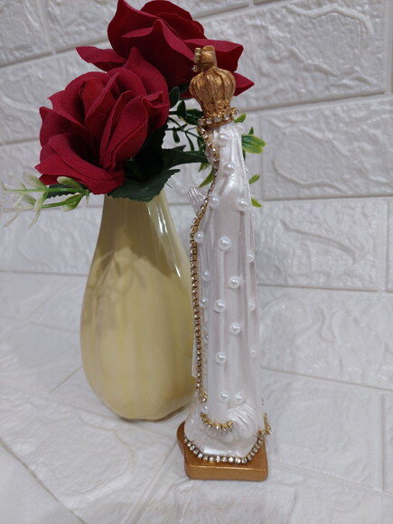 Nossa Senhora De Fátima 20 Cm Em Pérolas.