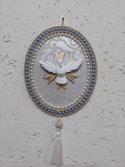 Pingente de porta oval com Espírito Santo