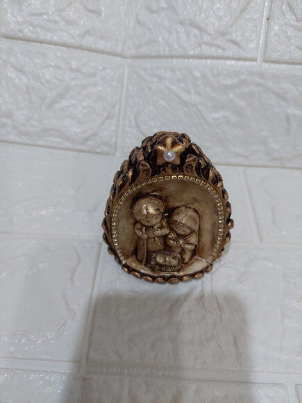 Presépio na Pinha , Gesso, Natal