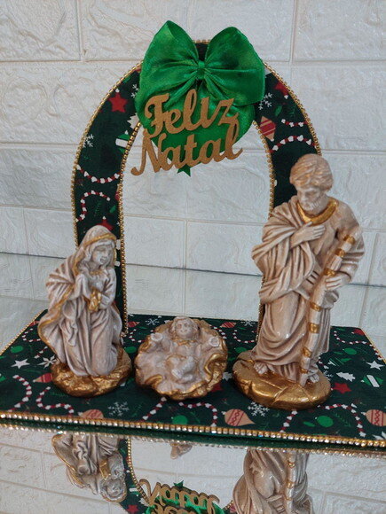 Presépio Sagrada Família Feliz Natal 20cm