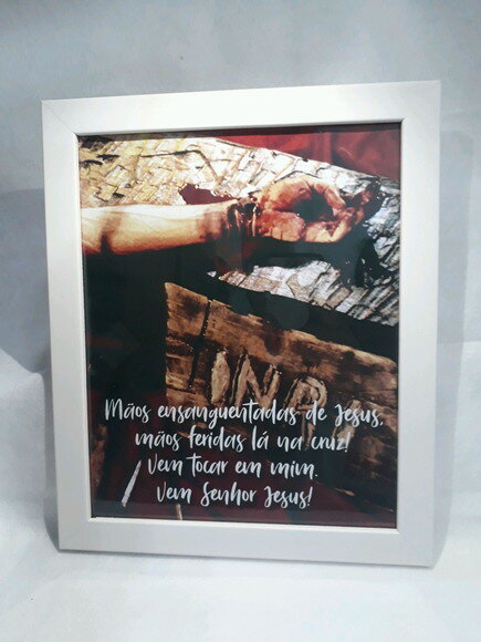 Quadro Religioso - Mãos Ensanguentadas de Jesus