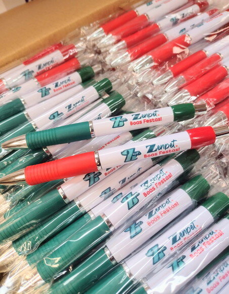 Caneta Personalizada Com Sua logomarca (50 canetas)