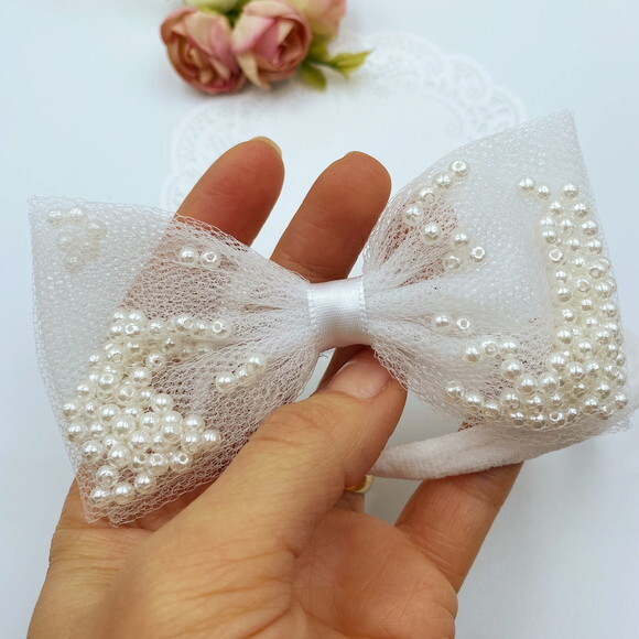 Laço Enfeite Cabelo Tule e Pérolas Batizado Daminha Noivinha