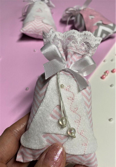 Sachê Perfumado Lembrancinha Maternidade com Inicial do Nome