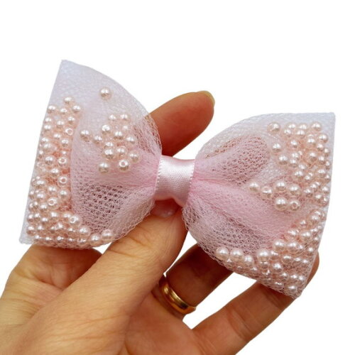 Laço de Cabelo em Tule e Pérolas